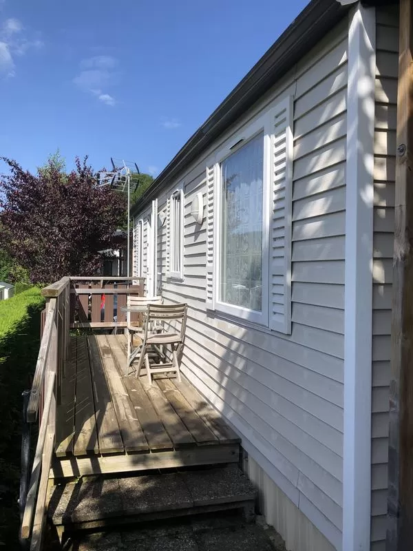 Extérieur des logements, La Bourboule, Camping les Coux
